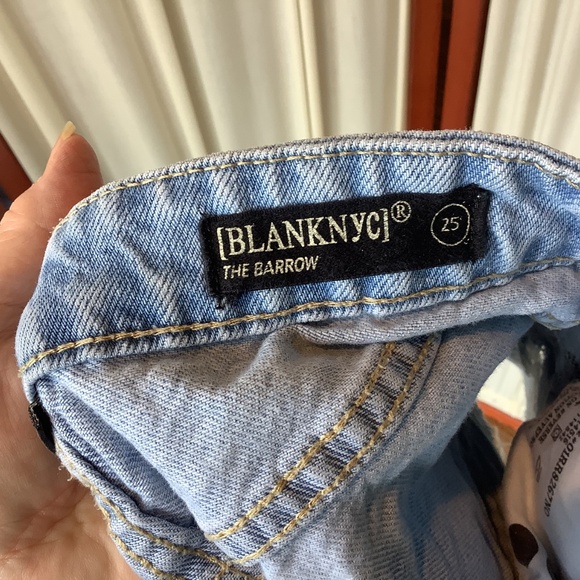 Blank NYC The Barrow Cut Off Denim Jean Shorts Distressed Button Fly Size 25 - Picture 5 of 6